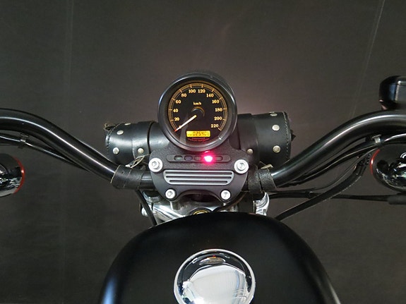 Harley-Davidson sportster XL 883 R 6 of 6