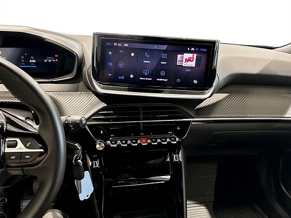 Peugeot 2008 12 of 17