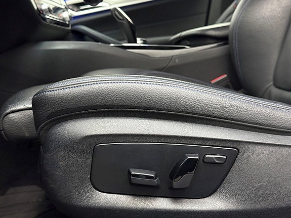 BMW 530i 11 of 27