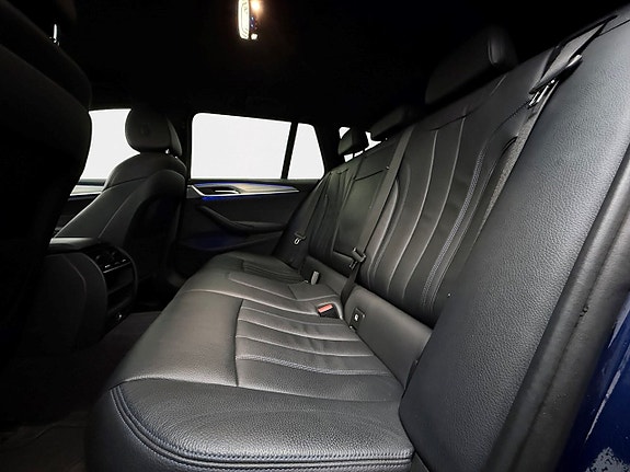 BMW 530i 12 of 27