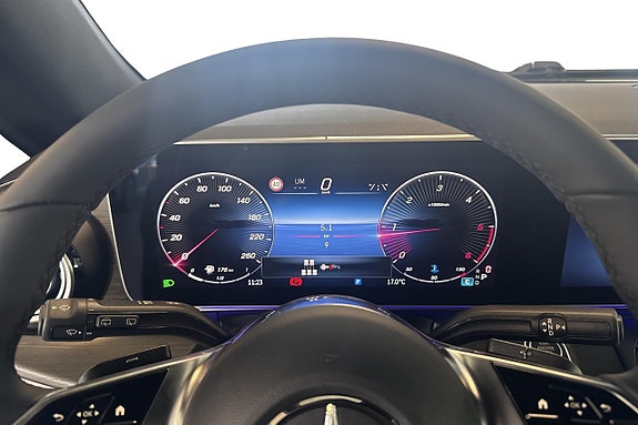Mercedes-Benz V300 7 of 20