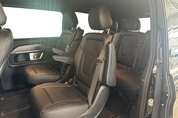 Mercedes-Benz V300 10 of 20