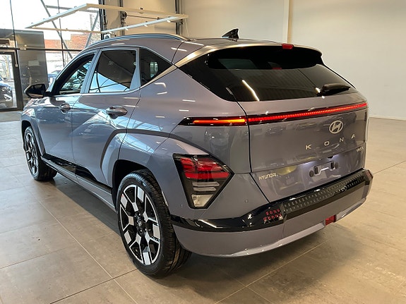 Hyundai Kona 6 of 17