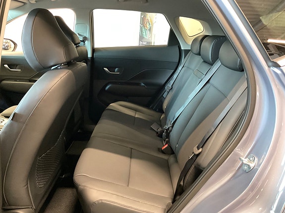 Hyundai Kona 9 of 17