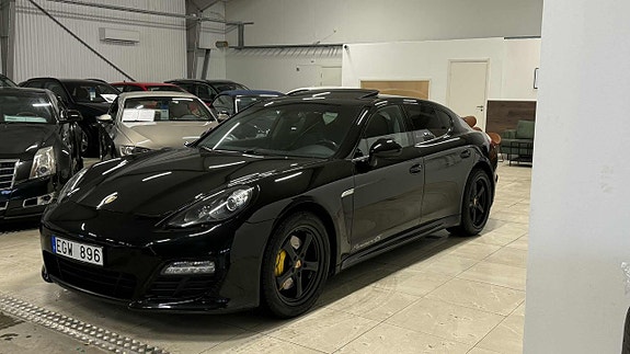 Porsche Panamera 4S 5 of 5