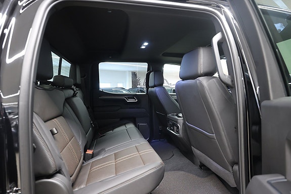 Chevrolet Silverado EV 12 of 27