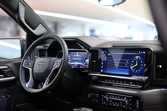 Chevrolet Silverado EV 14 of 27