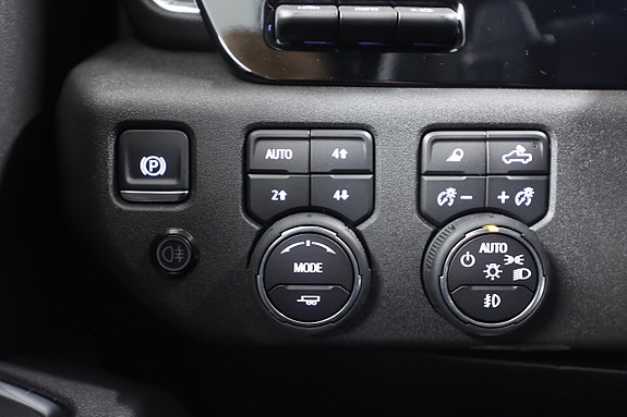 Chevrolet Silverado EV 22 of 27