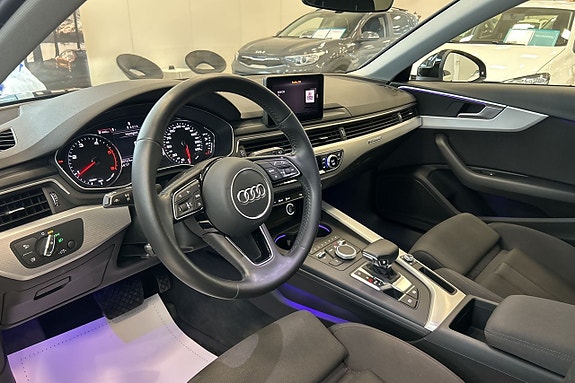Audi A4 5 of 26