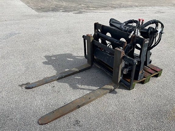 ABL Svängbar adapter Manitou -> Manitou