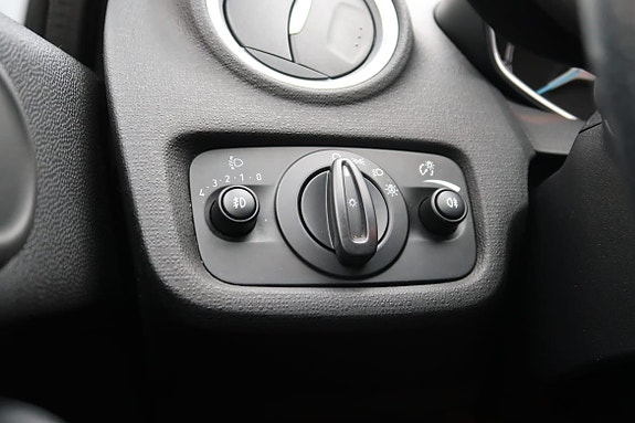 Ford Fiesta 10 of 19
