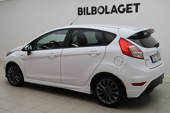 Ford Fiesta 3 of 5