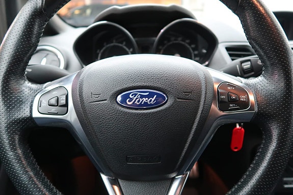 Ford Fiesta 9 of 19