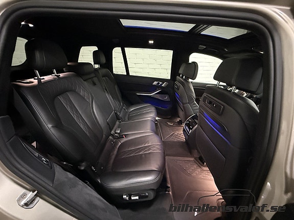 BMW X7 17 of 22