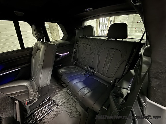 BMW X7 13 of 22