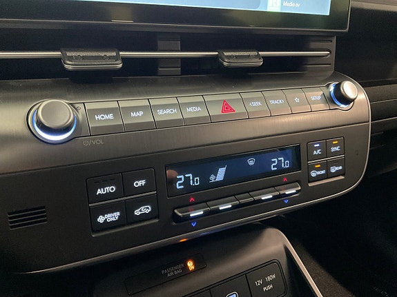 Hyundai Kona 11 of 17