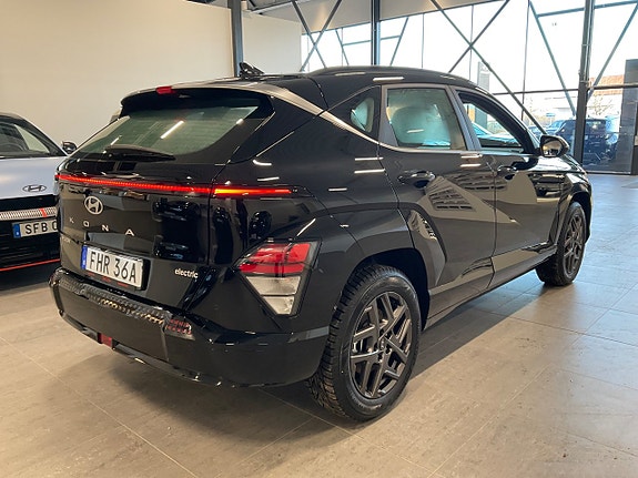 Hyundai Kona 4 of 5