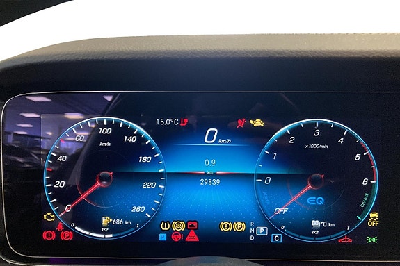 Mercedes-Benz E300 de 5 of 16