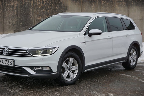Volkswagen Passat Alltrack 9 of 26