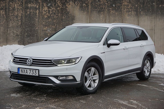 Volkswagen Passat Alltrack 8 of 26