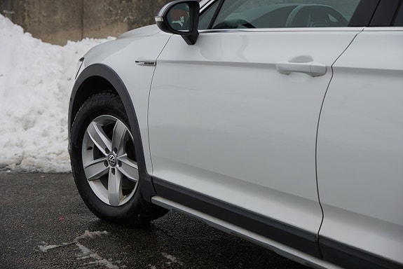 Volkswagen Passat Alltrack 7 of 26