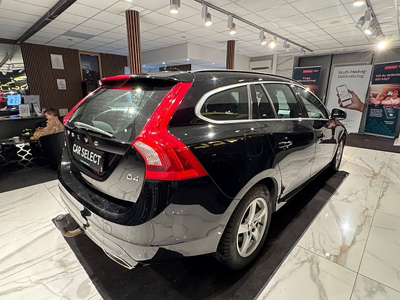 Volvo V60 5 of 19