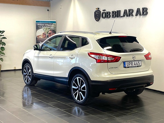 Nissan Qashqai 3 of 5