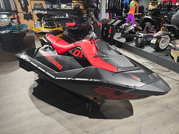 Sea-Doo Spark Trixx -2021 endast 24 timmar