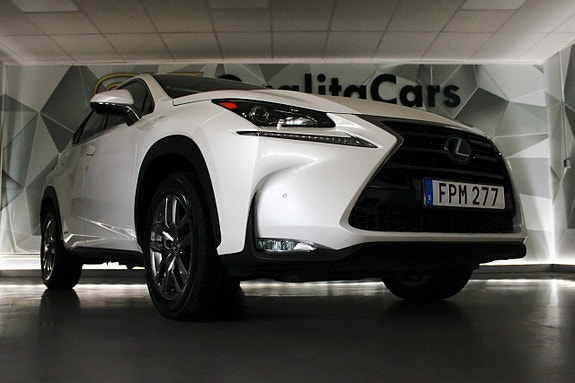 Lexus NX 300h 6 of 27