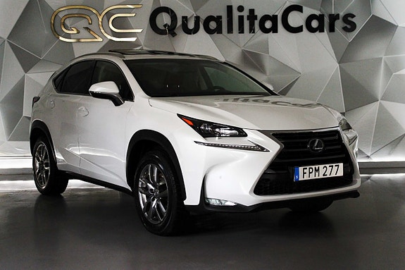 Lexus NX 300h 2 of 5