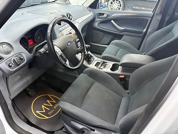 Ford S-MAX 5 of 5