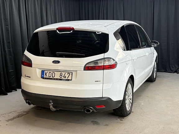 Ford S-MAX 4 of 5