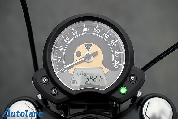 Triumph Bonneville Bobber* Endast 348 mil ! 20 of 28