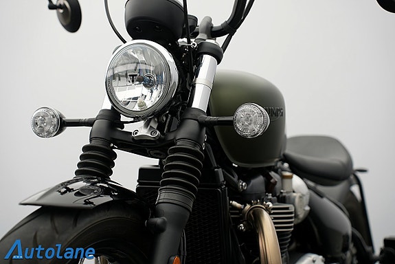 Triumph Bonneville Bobber* Endast 348 mil ! 24 of 28