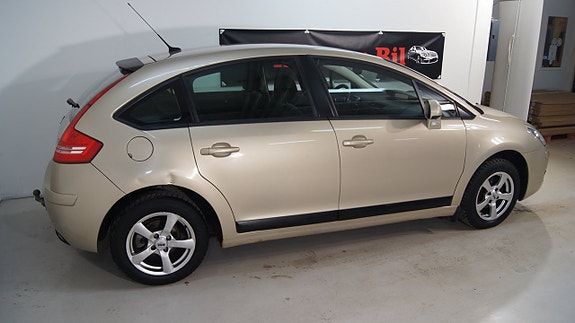 Citroen C4 2 of 5