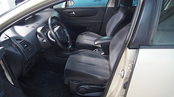 Citroen C4 5 of 5