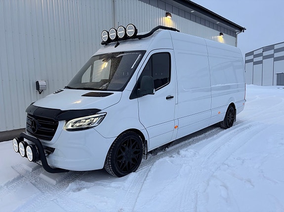 Mercedes-Benz Sprinter 319