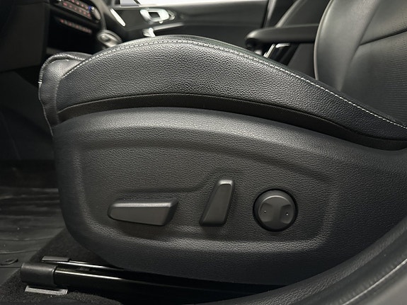 Kia Ceed 25 of 30