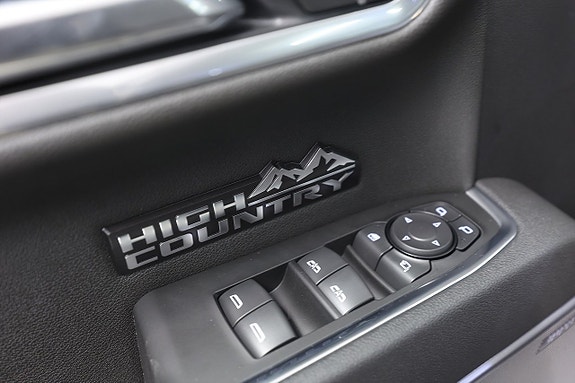 Chevrolet Silverado EV 15 of 27