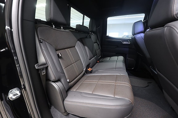 Chevrolet Silverado EV 12 of 27