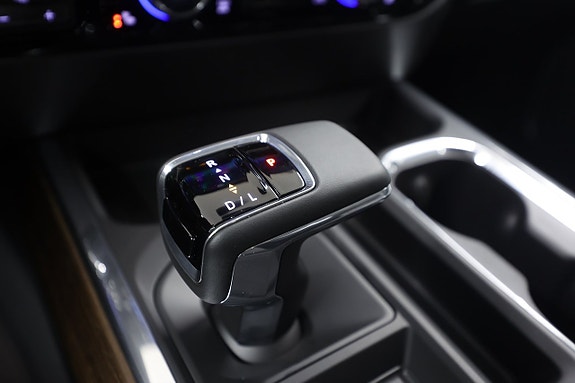 Chevrolet Silverado EV 22 of 27
