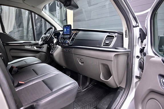 Ford Transit Custom 9 of 16