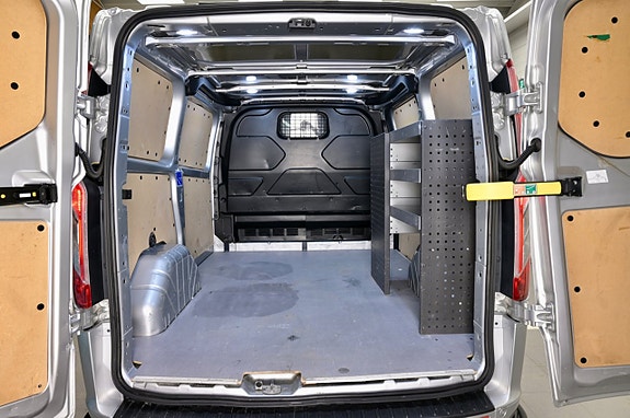 Ford Transit Custom 7 of 16