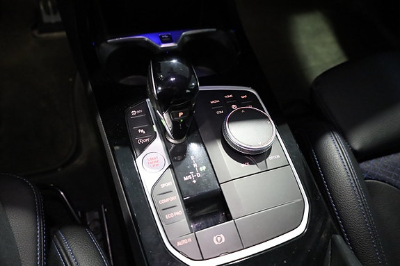 BMW 218 22 of 28
