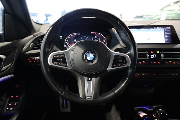 BMW 218 17 of 28