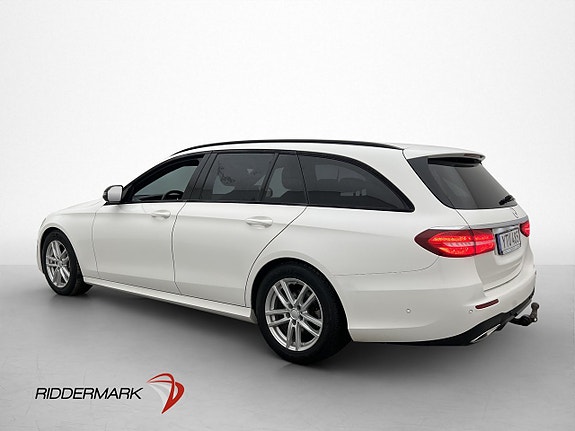 Mercedes-Benz E200 4 of 5