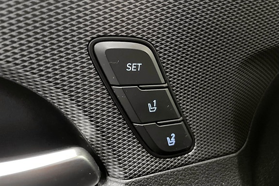 Hyundai Santa Fe 24 of 26