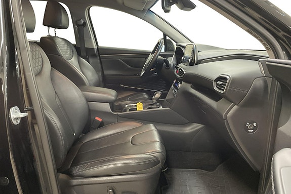 Hyundai Santa Fe 14 of 26