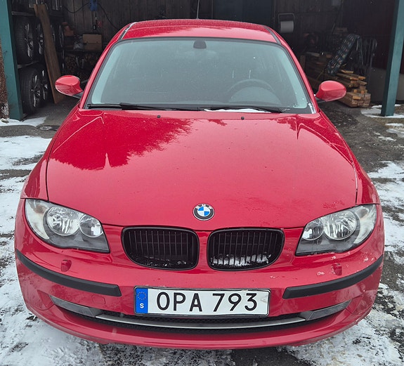 BMW 118d 4 of 23