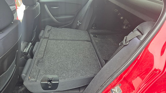 BMW 118d 13 of 23